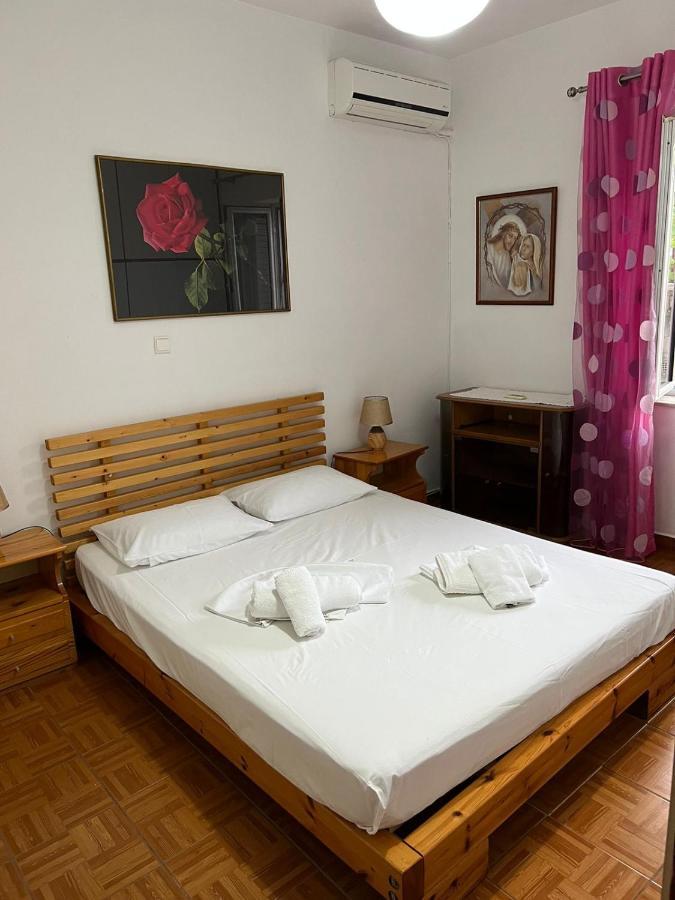 Goni Guest House Sarandë 외부 사진